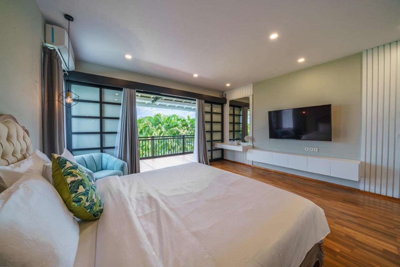 Villa Okenada - Modern 5-Bedroom Pool Villa In Berawa! 坎古 外观 照片