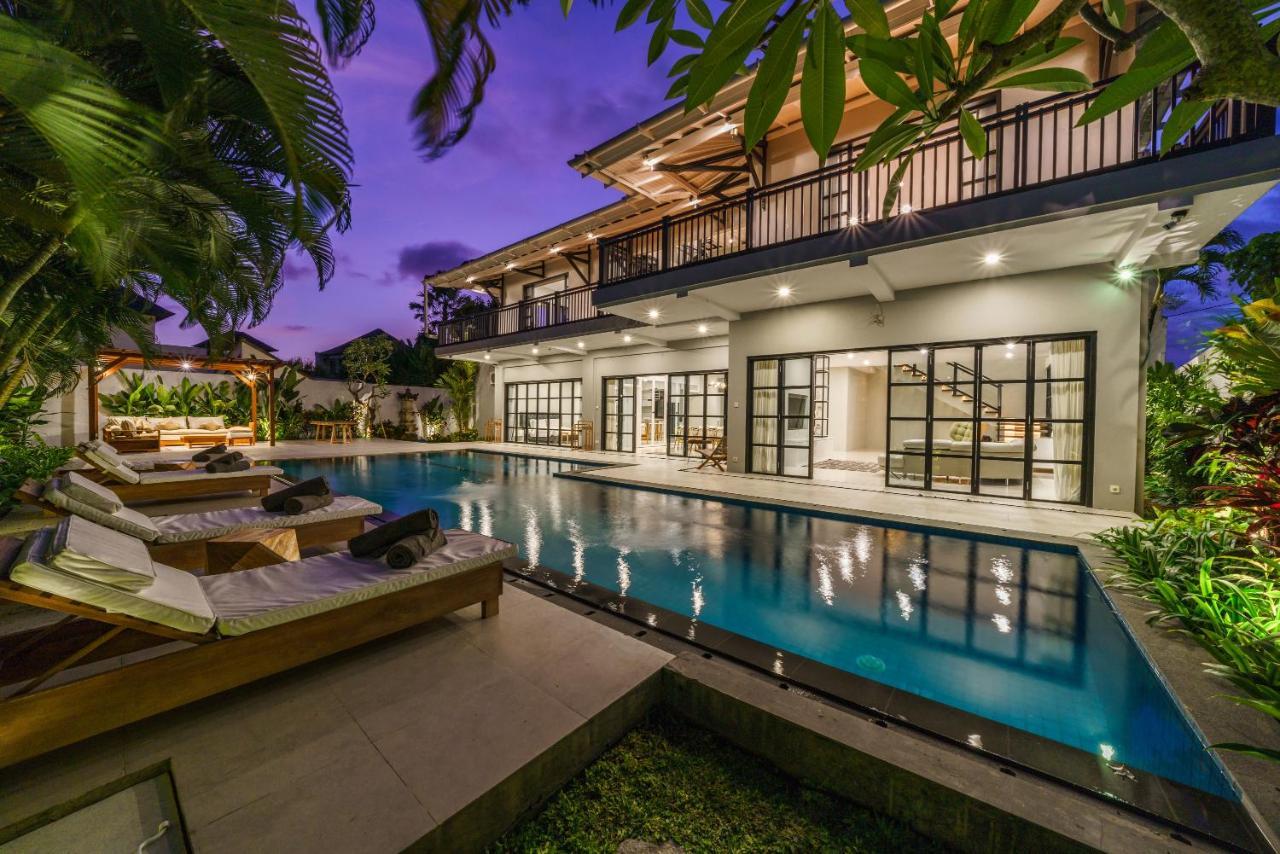 Villa Okenada - Modern 5-Bedroom Pool Villa In Berawa! 坎古 外观 照片