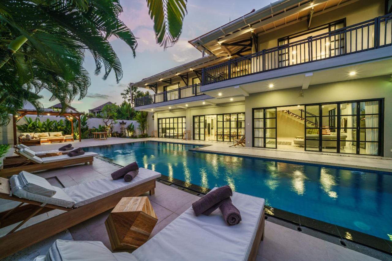 Villa Okenada - Modern 5-Bedroom Pool Villa In Berawa! 坎古 外观 照片