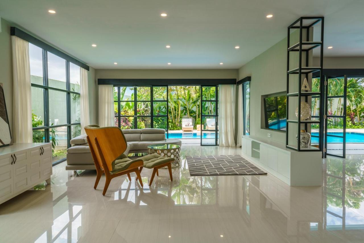 Villa Okenada - Modern 5-Bedroom Pool Villa In Berawa! 坎古 外观 照片