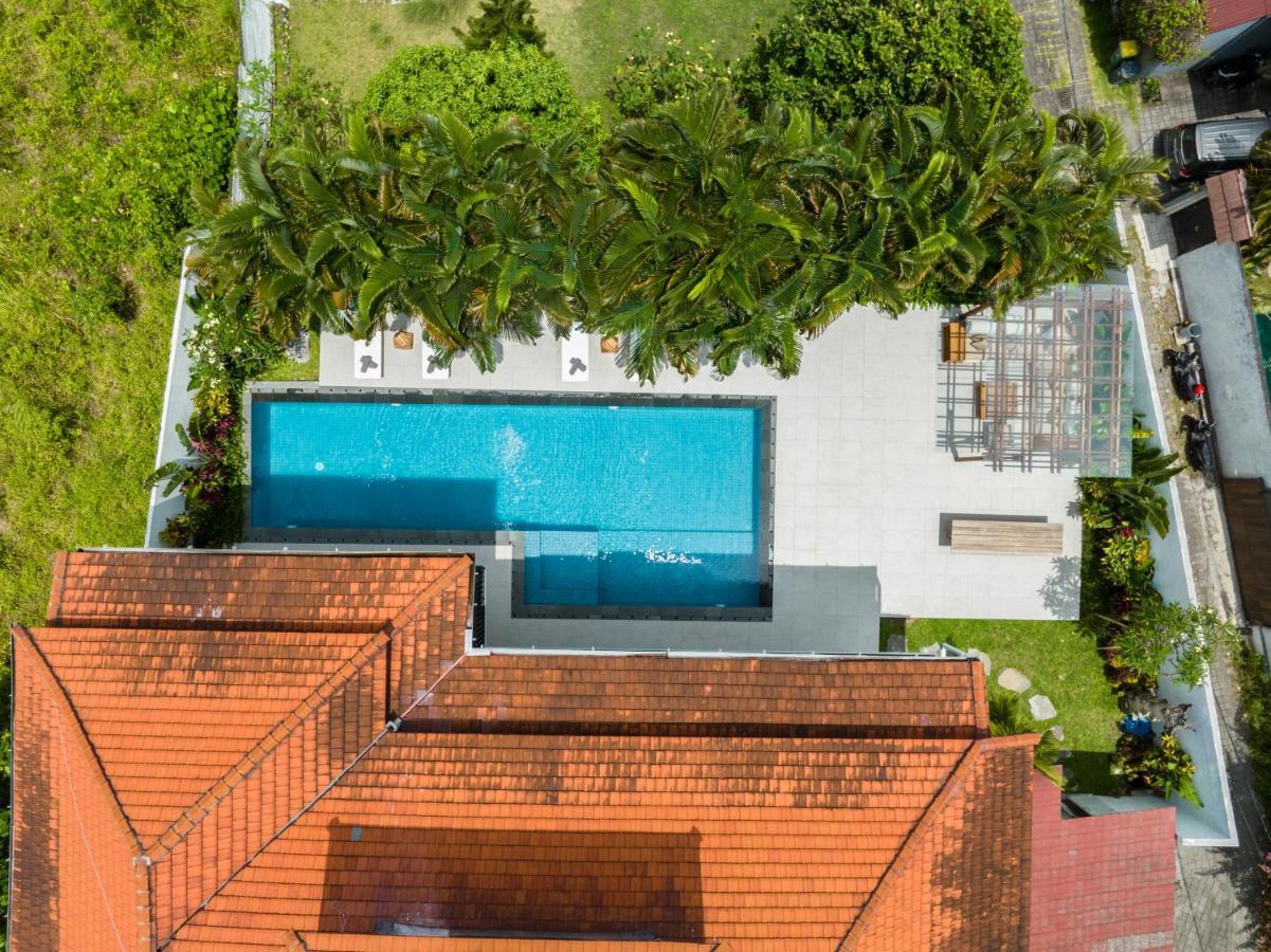 Villa Okenada - Modern 5-Bedroom Pool Villa In Berawa! 坎古 外观 照片